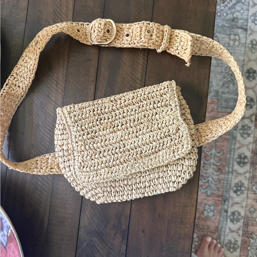 Hat Attack Natural Straw Woven Crossbody Bag - Picture 4 of 5